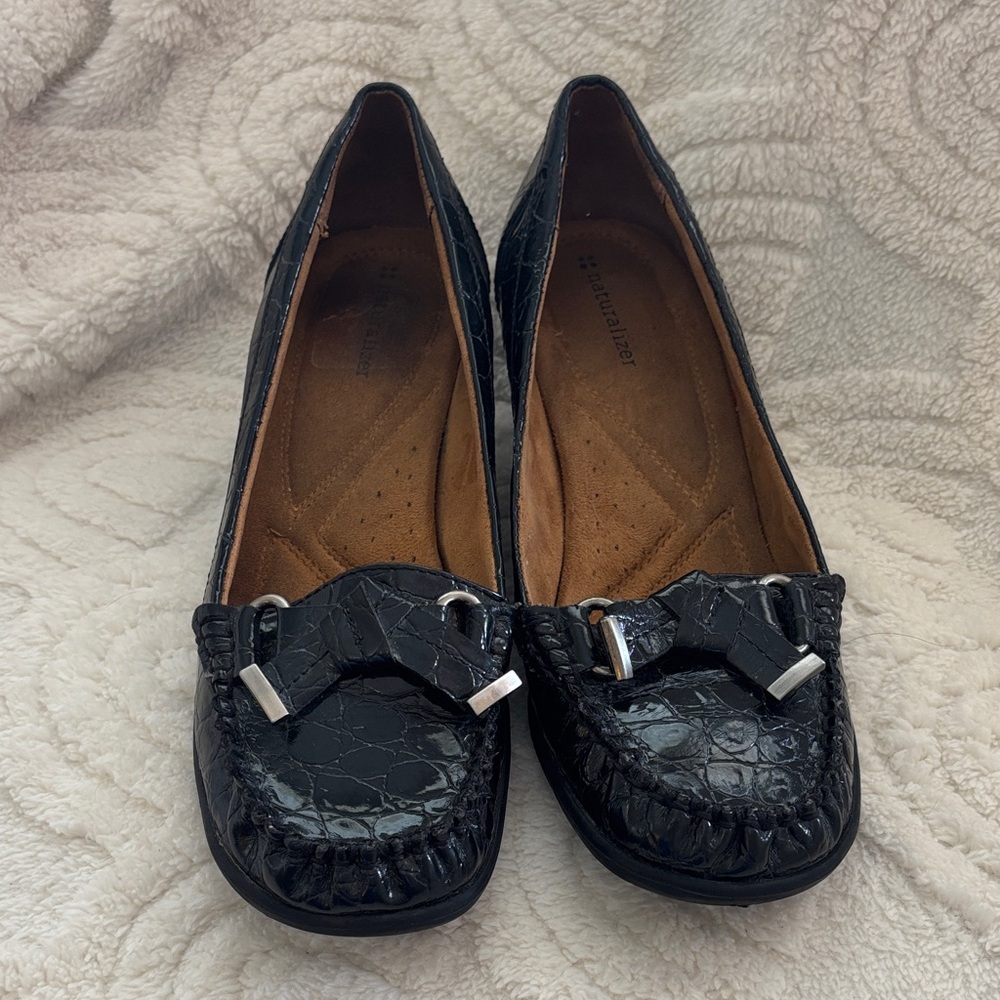 Naturalizer Black Croc-Embossed Loafers with 2.5 inch block heel